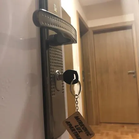 Apartment Mirkovic Lux